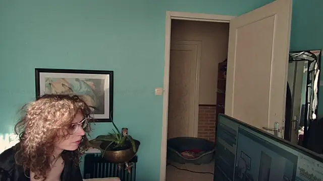 Prxscillia Tx online show from March 20, 7:58 am