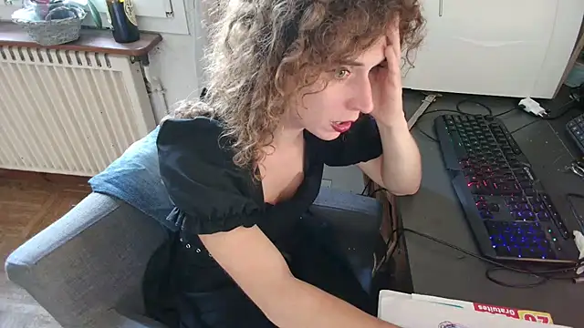 Prxscillia Tx online show from October 2, 9:49 am