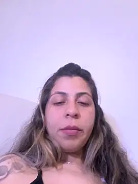 Snapshot of Rose_Gang chatting on March 3, 2:36 am Rose Gang online show from March 3, 2:36 am