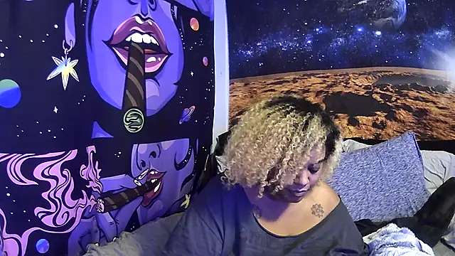 AutumnHart online show from December 11, 12:23 am