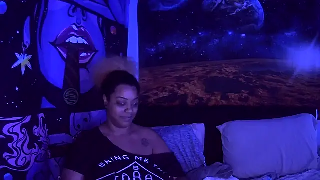 AutumnHart online show from December 12, 5:04 pm