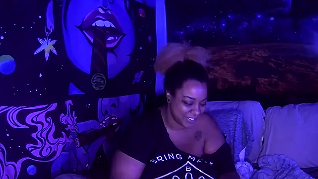 AutumnHart online show from December 13, 1:55 pm