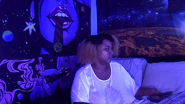 AutumnHart online show from December 16, 6:05 pm