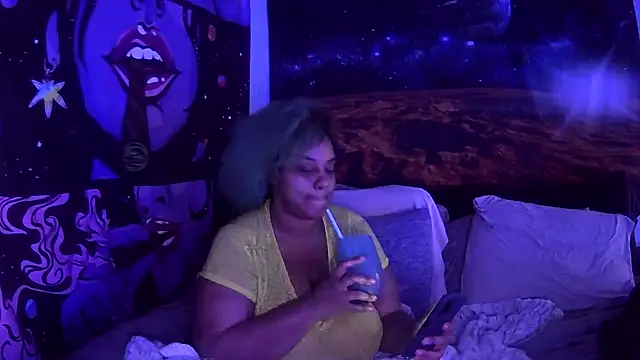 AutumnHart online show from February 5, 1:54 pm