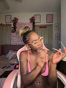 VixenCapri online show from December 24, 12:33 am