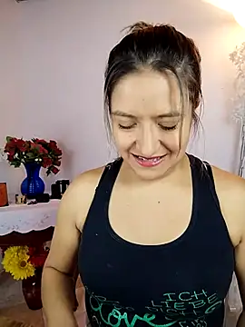 Snapshot of valeriahunter1 chatting on May 10, 10:26 pm valeriahunter1 online show from May 10, 10:26 pm