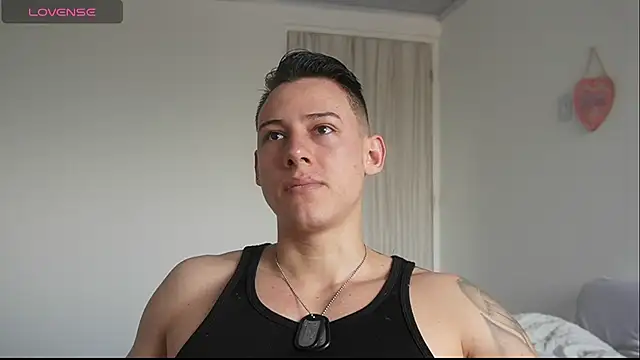 Snapshot of Muscle_King_Cum chatting on May 1, 1:26 pm Muscle King Cum online show from May 1, 1:26 pm