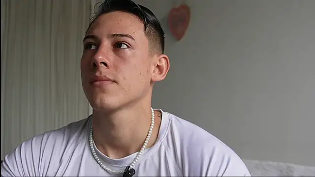 Snapshot of Muscle_King_Cum chatting on June 9, 1:56 pm Muscle King Cum online show from June 9, 1:56 pm