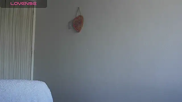 Snapshot of Muscle_King_Cum chatting on August 1, 3:33 pm Muscle King Cum online show from August 1, 3:33 pm