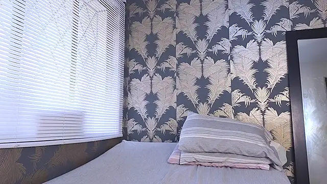 Snapshot of tatiana_big_ass_boobs chatting on February 5, 2:11 pm tatiana big ass boobs online show from February 5, 2:11 pm