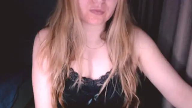 Snapshot of fiona_cute_2 chatting on May 10, 7:52 pm fiona cute 2 online show from May 10, 7:52 pm
