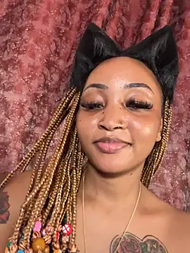 Snapshot of Candiey001 chatting on May 27, 8:39 pm Candiey001 online show from May 27, 8:39 pm