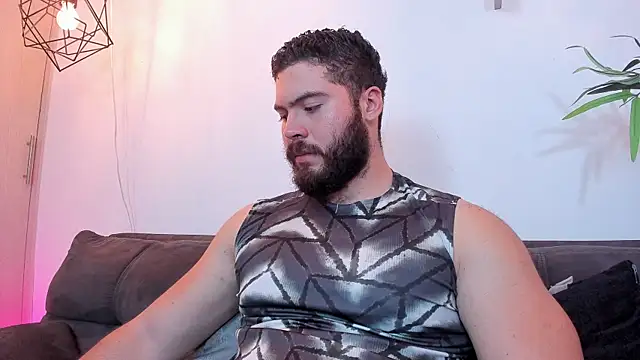 Snapshot of SebastianVilla_ chatting on July 13, 11:18 pm SebastianVilla online show from July 13, 11:18 pm