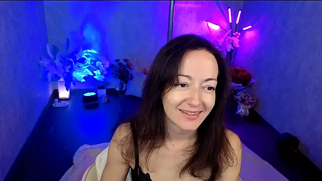 Snapshot of kimberlyray777 chatting on June 8, 8:48 am kimberlyray777 online show from June 8, 8:48 am