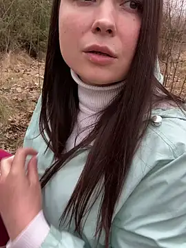 Snapshot of dreams4u chatting on March 15, 12:34 pm dreams4u online show from March 15, 12:34 pm