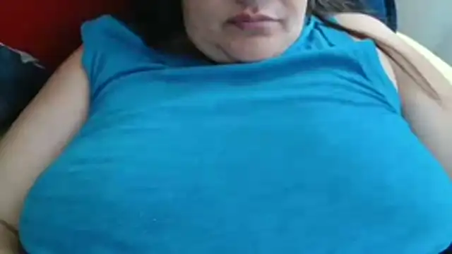 Snapshot of Lucinka1 chatting on March 28, 8:03 am Lucinka1 online show from March 28, 8:03 am