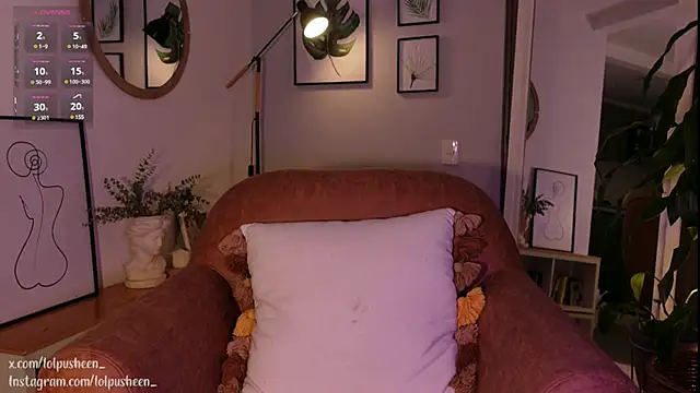 JulietteDee online show from February 12, 9:33 pm