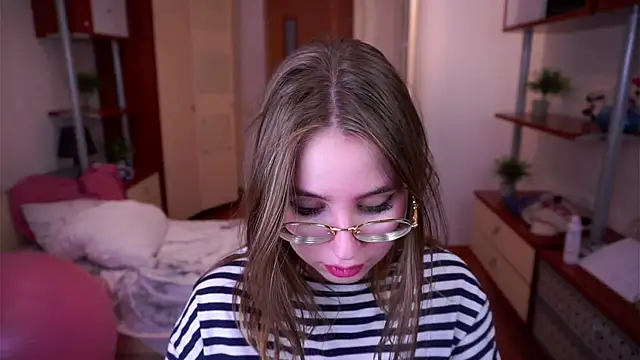 Snapshot of BanemAcard chatting on March 2, 7:15 am BanemAcard online show from March 2, 7:15 am