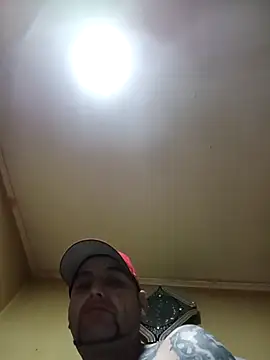 TrainedFinder5 online show from April 21, 2:51 am