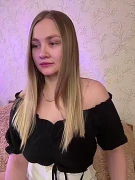 AmeliaAllem online show from March 22, 7:45 am