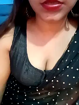 Snapshot of Gulabo-jaan chatting on February 9, 1:56 pm Gulabo-jaan online show from February 9, 1:56 pm