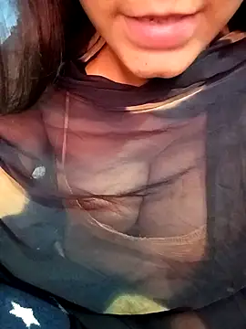 Snapshot of Gulabo-jaan chatting on November 27, 7:16 pm Gulabo-jaan online show from November 27, 7:16 pm