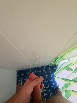 Snapshot of Kyle247@xh chatting on March 16, 12:56 am Kyle247xh online show from March 16, 12:56 am