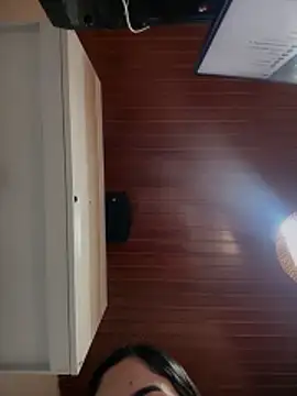 Snapshot of MarianaBenz chatting on April 2, 11:46 pm MarianaBenz online show from April 2, 11:46 pm