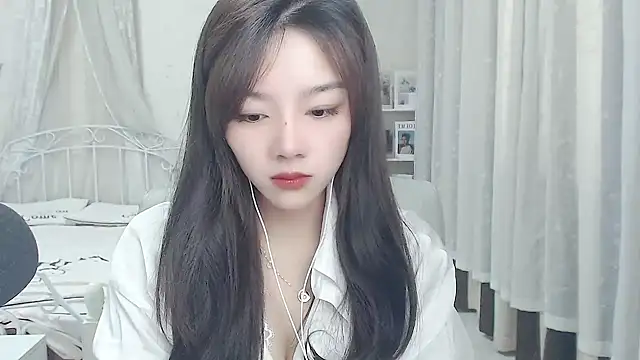 Jenny-Z online show from May 5, 1:46 am