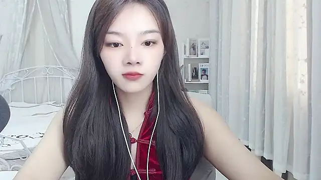 Snapshot of Jenny-Z chatting on June 27, 1:43 am Jenny-Z online show from June 27, 1:43 am