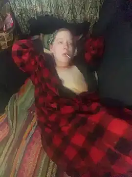 Snapshot of shadow199393 chatting on January 13, 10:56 pm shadow199393 online show from January 13, 10:56 pm