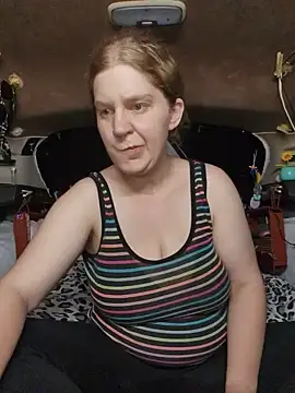 Snapshot of shadow199393 chatting on July 18, 3:44 am shadow199393 online show from July 18, 3:44 am