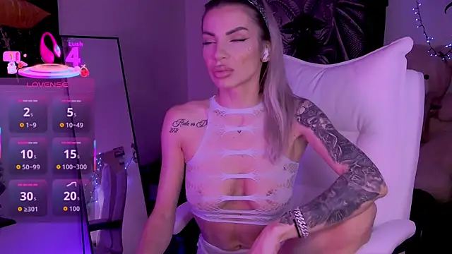 LusciousAlice online show from April 4, 9:34 pm