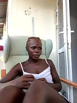 Snapshot of petiteebony_81 chatting on January 17, 2:11 pm petiteebony 81 online show from January 17, 2:11 pm