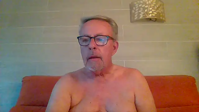 tuggy59 online show from May 29, 5:05 am