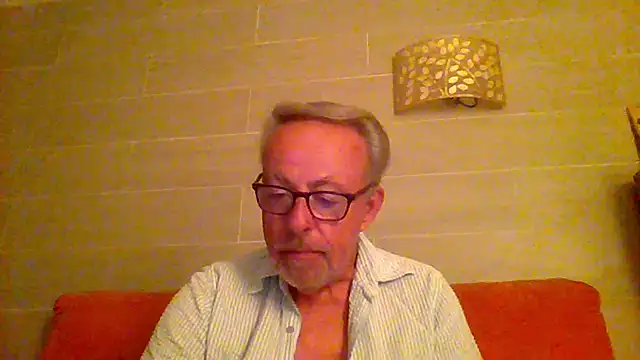 tuggy59 online show from June 2, 3:52 am