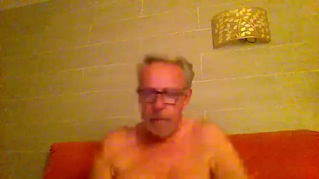 tuggy59 online show from June 3, 3:53 am