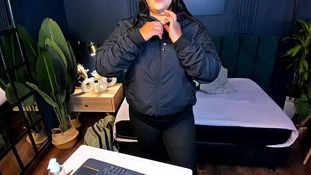 taylor bennet online show from February 10, 12:08 pm