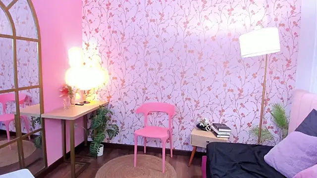 taylor bennet online show from January 12, 12:10 pm