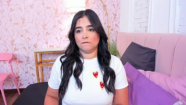 taylor bennet online show from April 10, 11:48 am