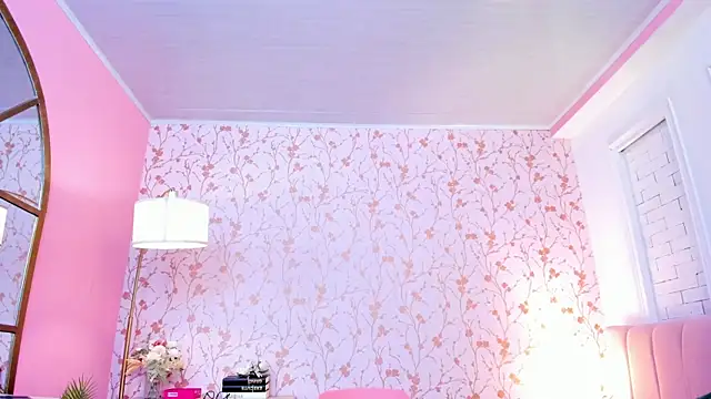 taylor bennet online show from April 18, 11:47 am