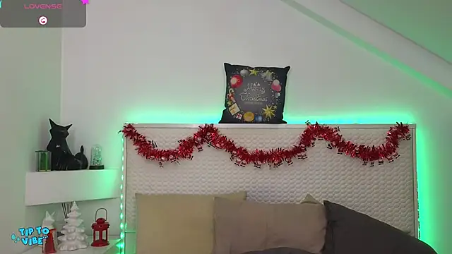 Snapshot of Eva_Rogers_ chatting on January 1, 2:52 pm Eva Rogers  online show from January 1, 2:52 pm