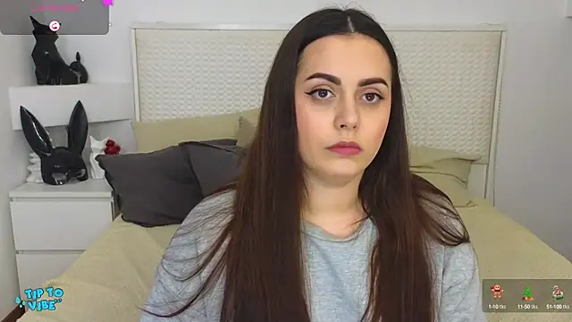 Snapshot of Eva_Rogers_ chatting on January 14, 1:28 pm Eva Rogers  online show from January 14, 1:28 pm