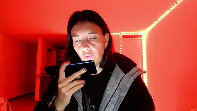 zoe jeane beker online show from February 20, 11:32 pm