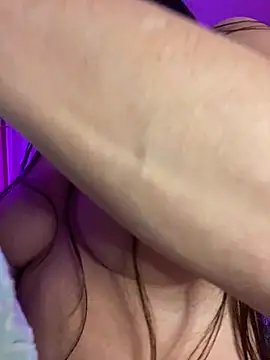 karrola online show from March 13, 12:05 am