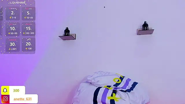 Anette  online show from October 13, 7:58 pm