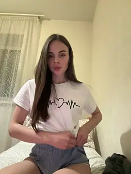 KristenSayles online show from December 5, 4:01 pm