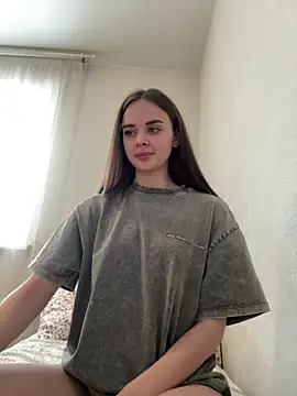 KristenSayles online show from December 9, 8:11 am