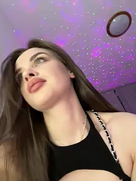 KristenSayles online show from March 4, 10:49 pm
