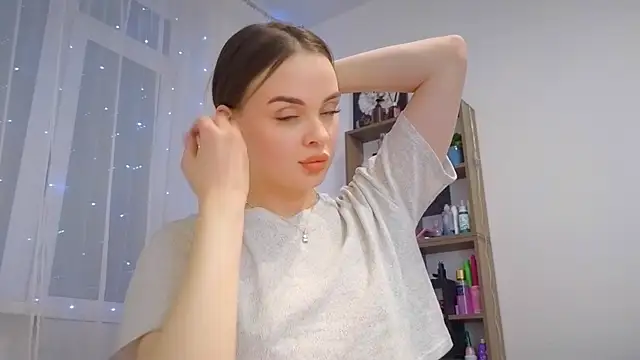 KristenSayles online show from March 15, 5:26 pm